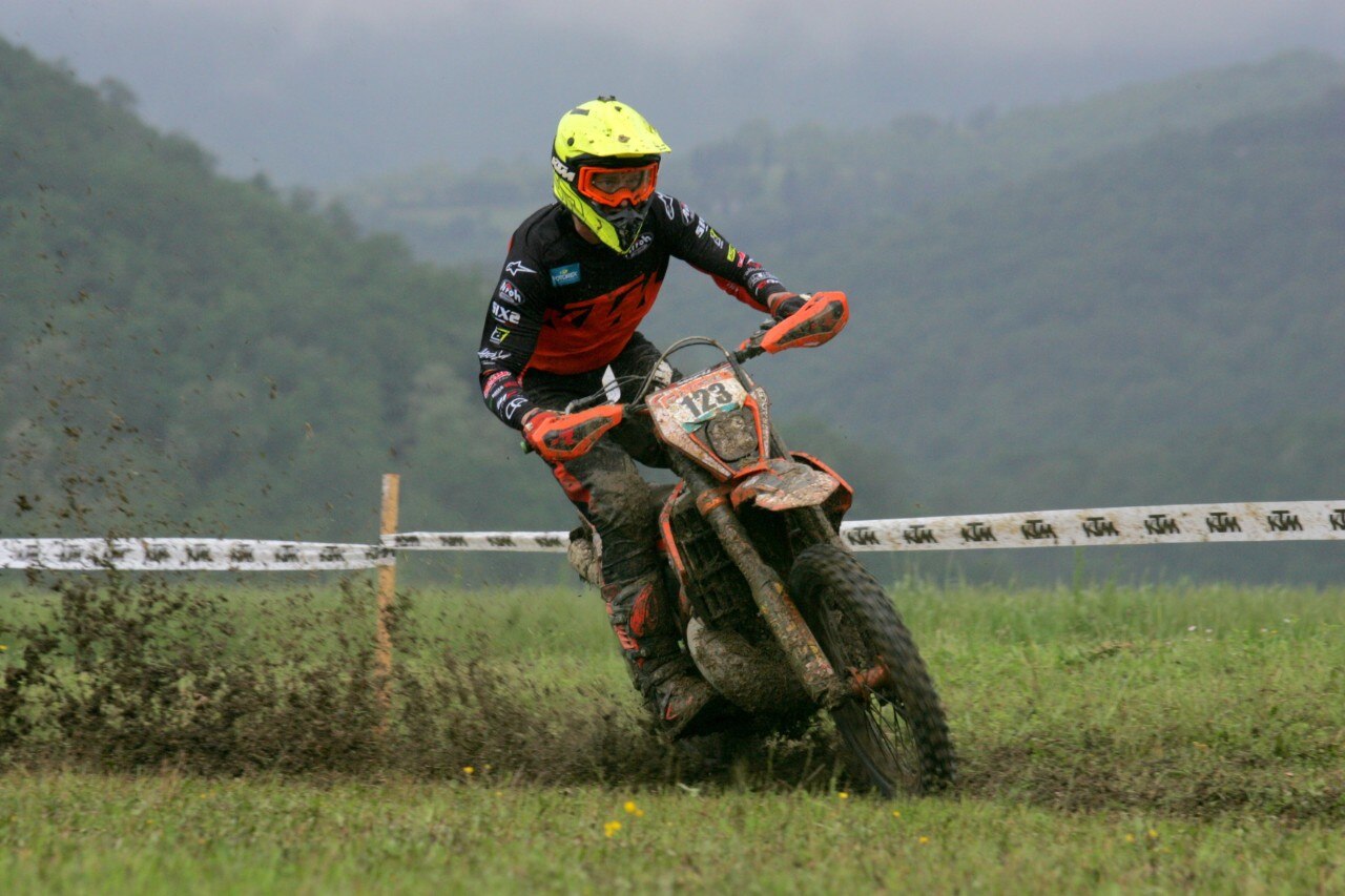 Il Trofeo Enduro KTM 2019 nella morsa del fango ad Anghiari